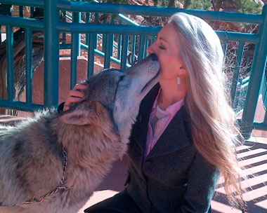 Sonya Shannon kissed by wolf